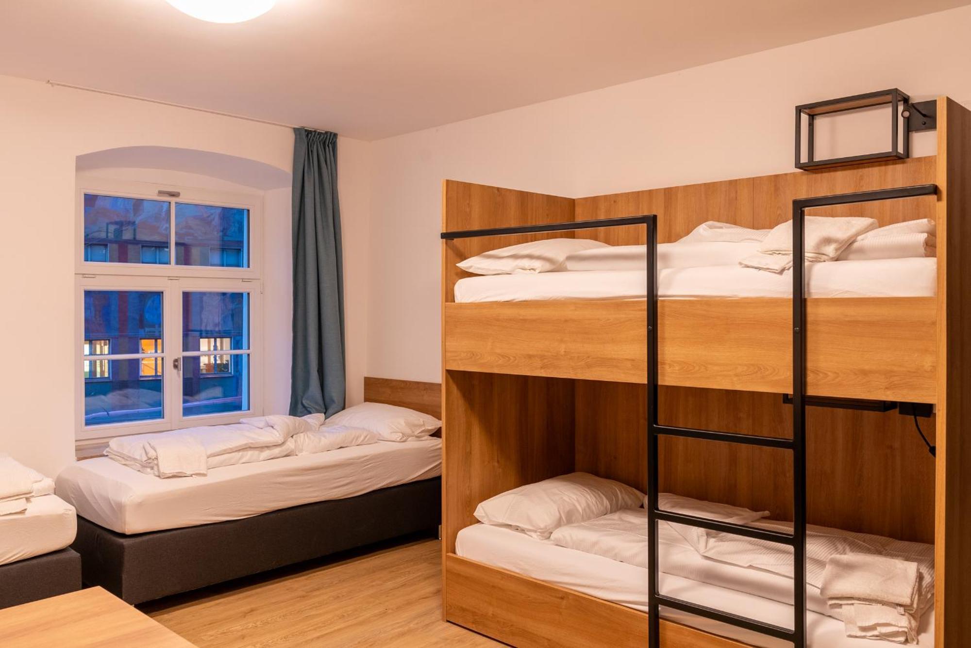 Brauhaus-Hotel Koenig Von Flandern Augusta Esterno foto