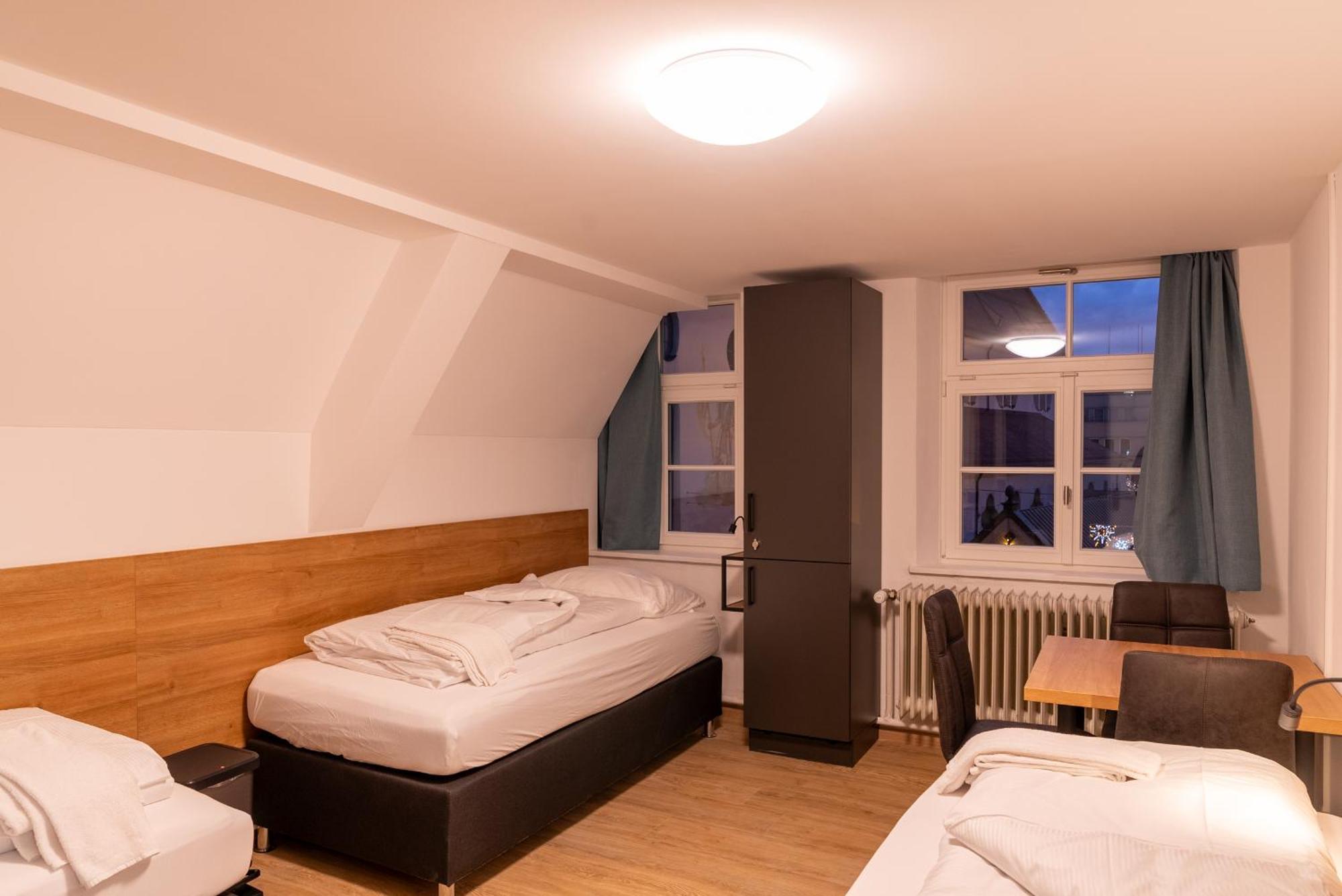 Brauhaus-Hotel Koenig Von Flandern Augusta Esterno foto