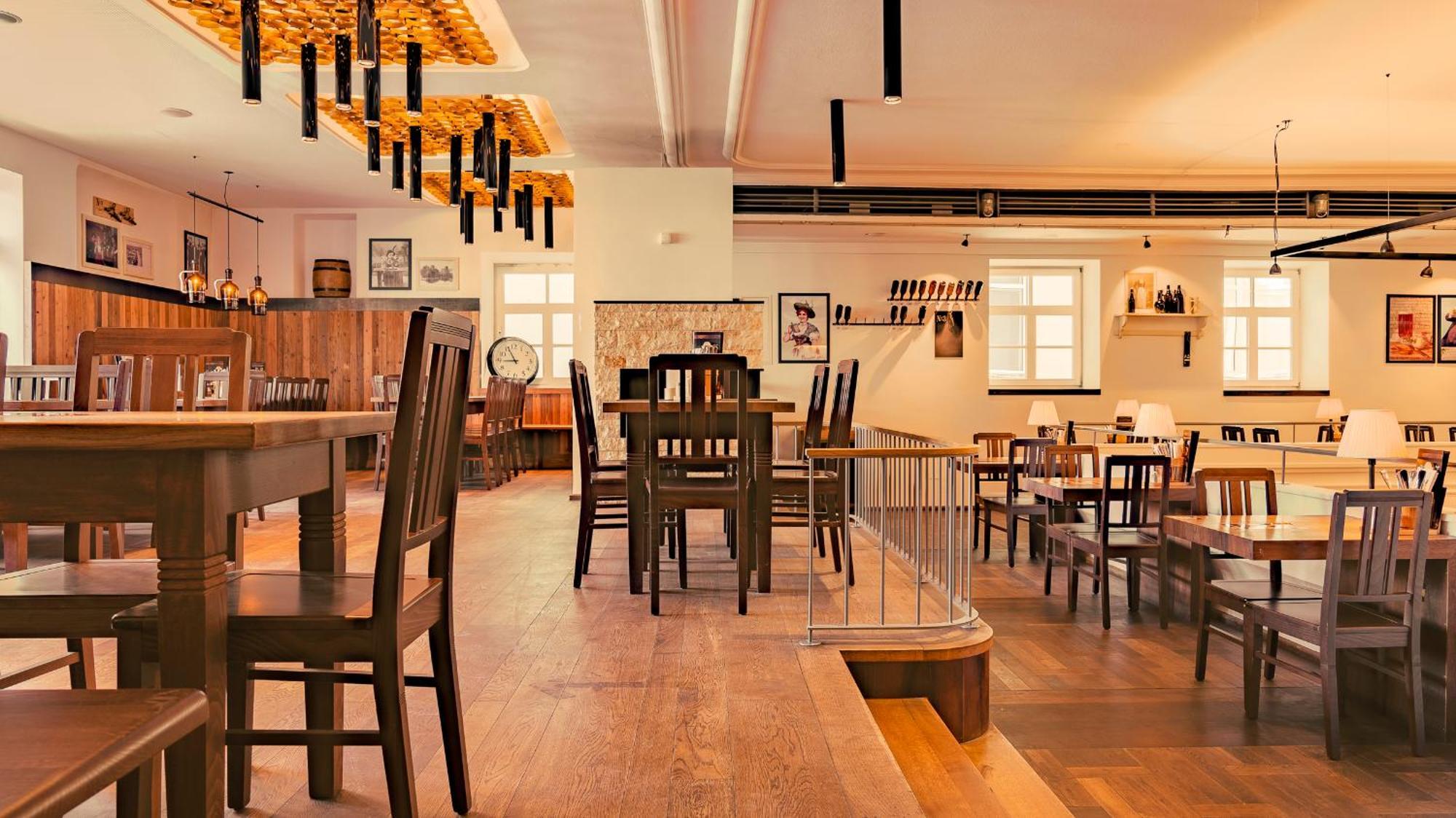 Brauhaus-Hotel Koenig Von Flandern Augusta Esterno foto