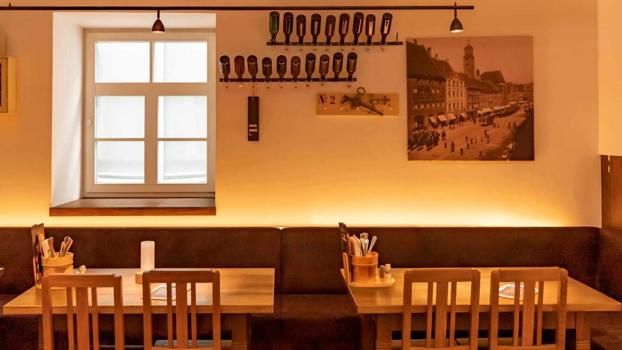 Brauhaus-Hotel Koenig Von Flandern Augusta Esterno foto